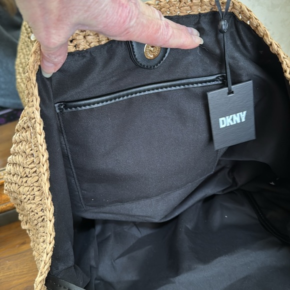 - New DKNY Paloma Tote. Nice large bag with DKNY letters on the front. - Picture 6 of 15